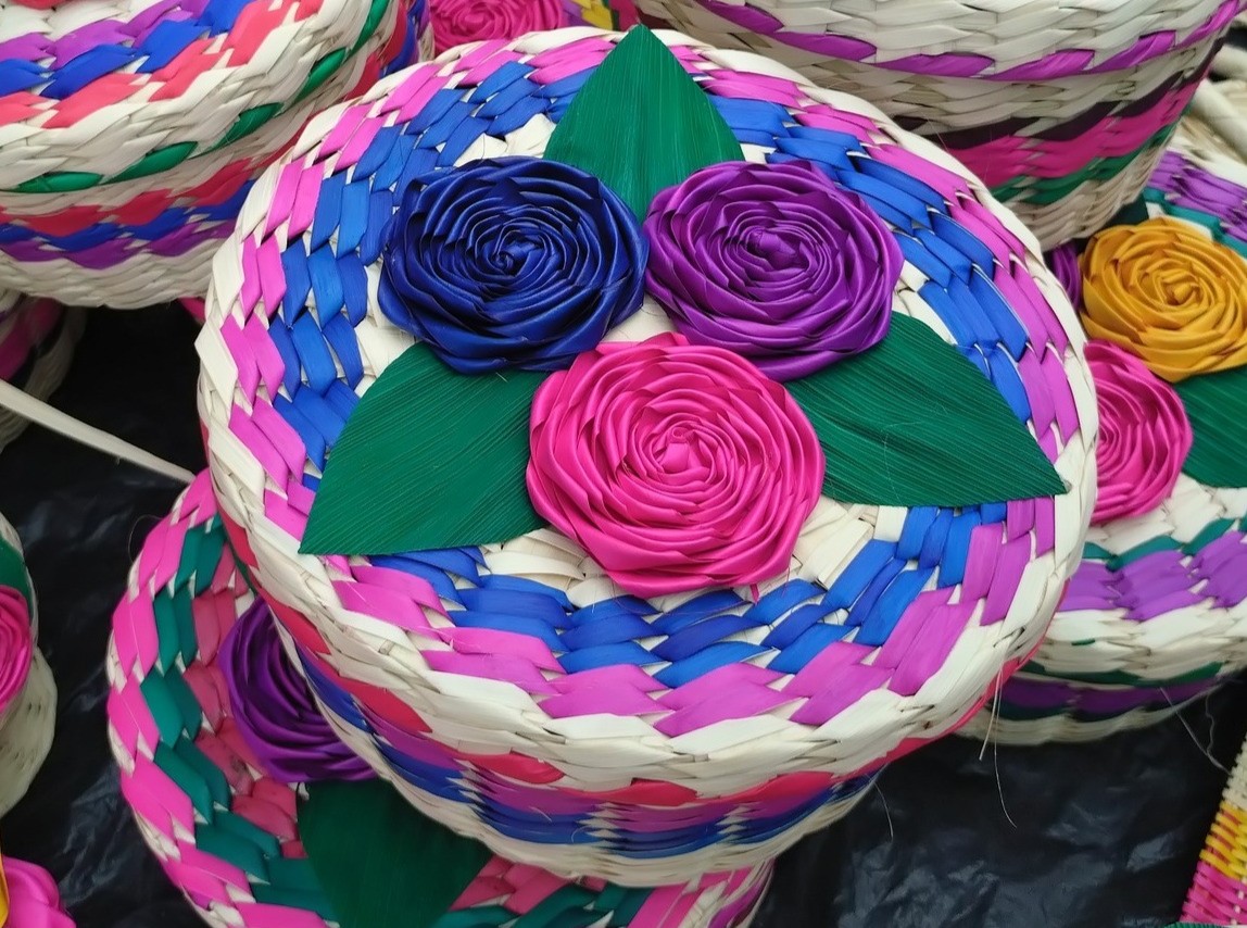 Tortillero de palma flor trenzada